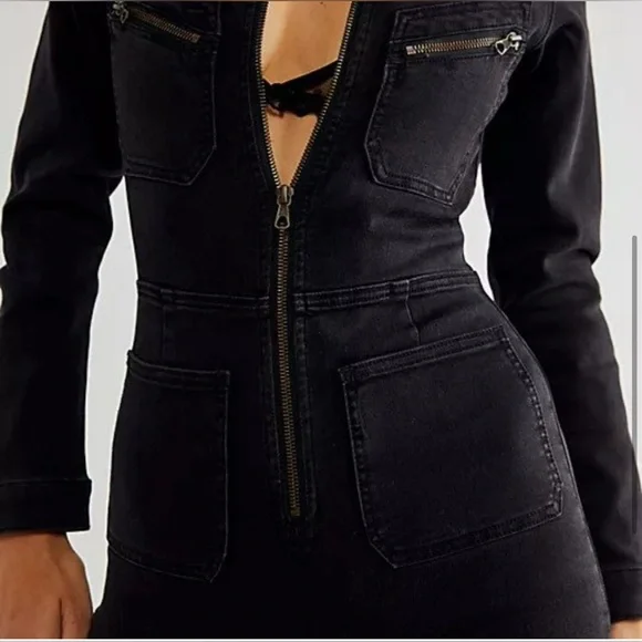 Free People Lennox Black Denim Utility Zip-Up Workwear Jumpsuit Women’s Large - Picture 3 of 10